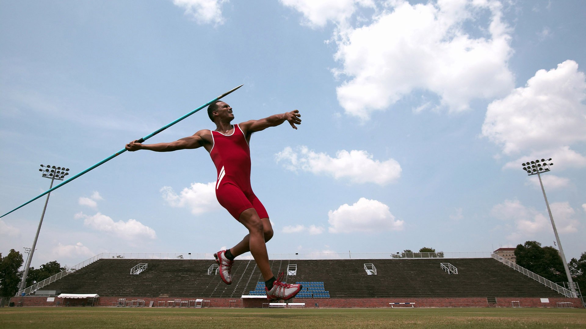 经典钩挂:那些年让人大呼过瘾的超车瞬间